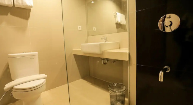 Номер Superior Grand Asia Hotel