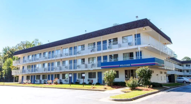 Motel 6 Williamsburg, Забронировать Мотель Уильямсберг Виргиния