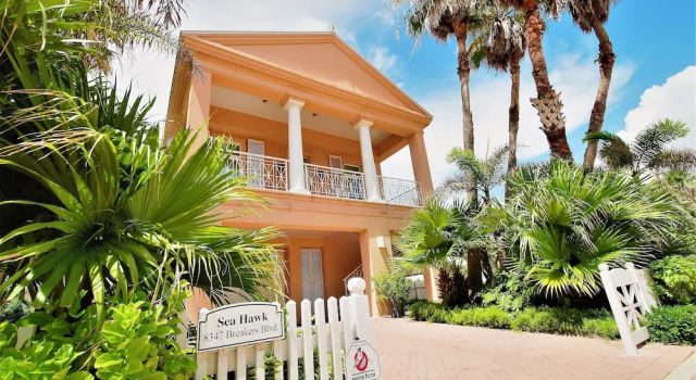 Sea Hawk - Private Beach House With Pool & Hot Tub 4 Bedroom Home by RedAwning, Buchen Sie Ferienhaus Hotels in Padre Island mit Pool, Schwimmbad