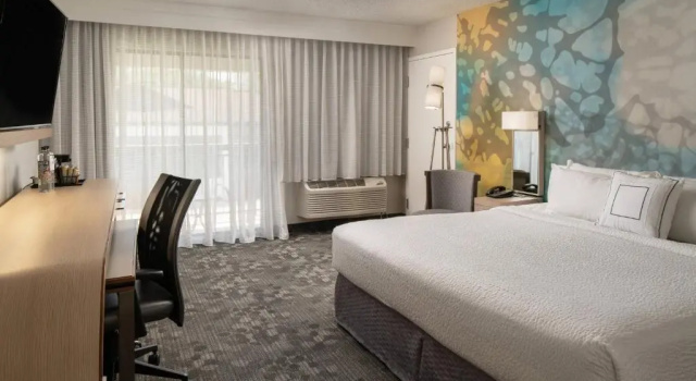 Номер Standard Courtyard by Marriott Orlando Lake Buena Vista at Vista Centre
