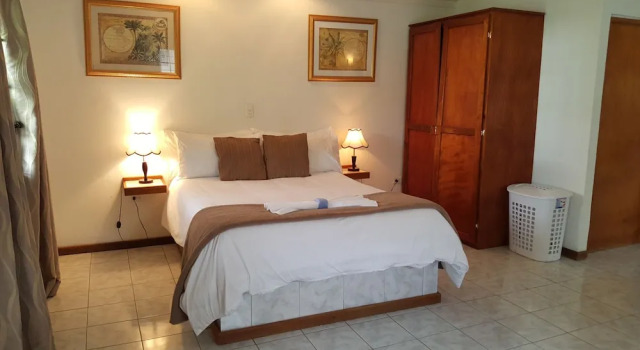 Roaring River Golf & Accommodations, Book Hotel Hoteller i Belmopan med parkering, Parkering