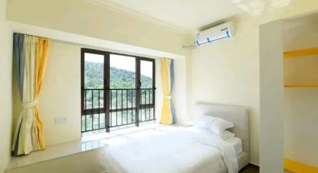 Люкс Yangxi Lejing Holiday Apartment (Shapa Yueliangwan Shop)