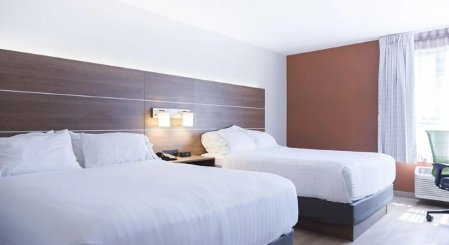 Holiday Inn Express Hotel & Suites Charlottetown, Boek Hotel Hotels in Prins Edwardeiland met zwembad, Zwembad