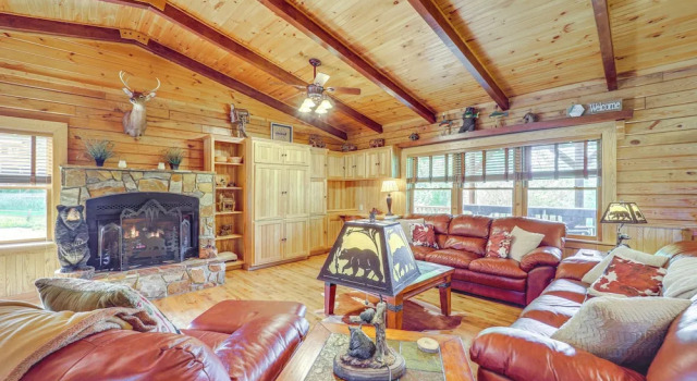 4 Mi to Grandfather Mtn! Family-friendly Cabin, Đặt Nhà nghỉ dưỡng Newland 