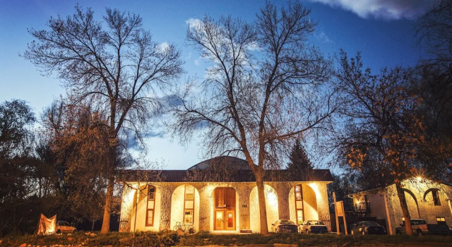 Solarium Colorado Hotel, Забронировать Отель Форт-Коллинс Колорадо, рядом с UCHealth Poudre Valley Hospital
