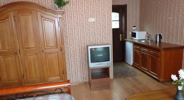 Birutės Alėja 20, Varaa Hotelli Hotellit Klaipeda pysäköinnillä, Pysäköinti