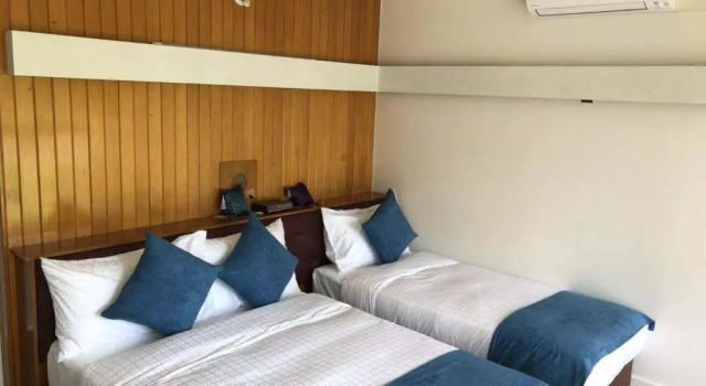 Трёхместный номер Standard Aston Suites - Sale