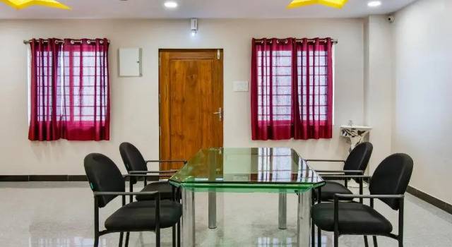Nakshatra Suites And Function Hall by OYO Rooms, Забронировать Отель Отели штата Карнатаки 3 звезды, 3*