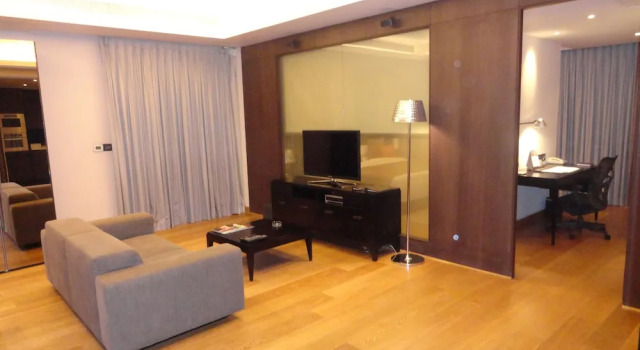 IIDL Suites New Delhi, Забронировать Отель Отели Нью-Дели с завтраком, Завтраки