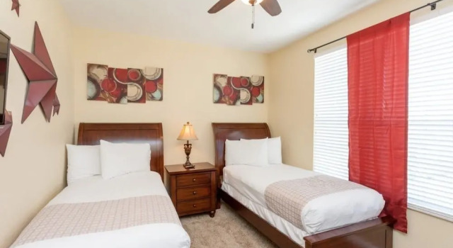 8001 Coolbreeze Dr 118 3 Br townhouse by RedAwning, Rezerwuj Hotel Orlando Kissimmee