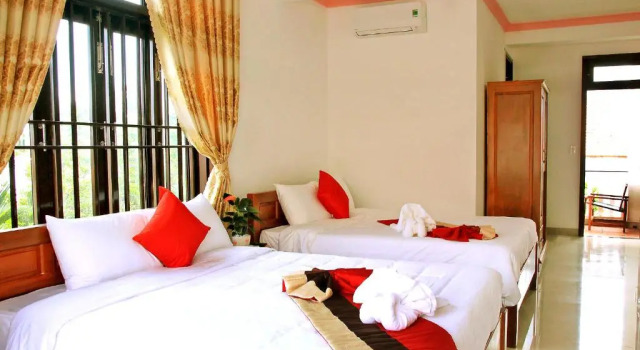 Двухместный номер Deluxe с балконом Green Island Villa Hoi An