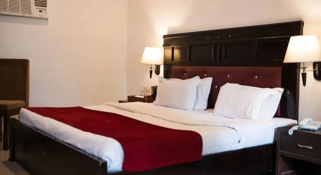 Двухместный номер Premium Swiss Cottage and Spa by Salvus