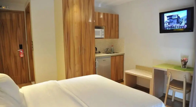 Двухместный номер Standard с балконом Elements Rooms & Apartments