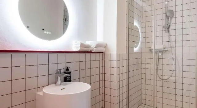 Двухместный номер Standard с балконом Ibis Styles Rouen Centre Cathédrale