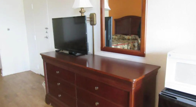 Четырёхместный номер Standard Dunes Inn & Suites - Tybee Island