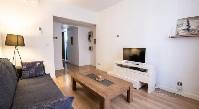 Апартаменты appart cosy,calme à 2 pas du centre de montbrison