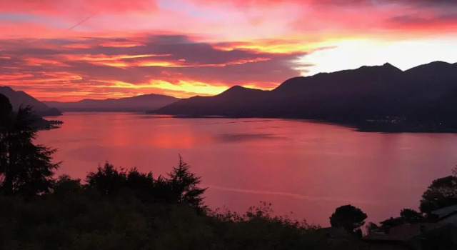 Апартаменты Moderne Ferienwohnung mit Traumseeblick Lago Maggiore
