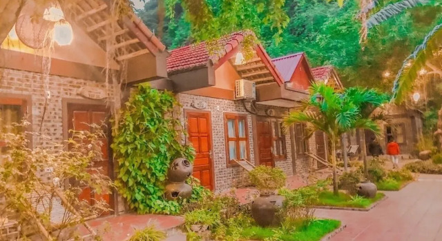 Двухместный номер Standard с видом на реку Tam Coc Central Bungalow - Hostel
