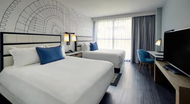 Четырёхместный номер Standard с видом на город Live by Loews - St.Louis