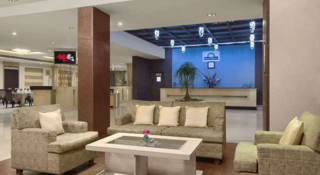 Days Hotel By Wyndham Neemrana, Забронировать Отель Отели штата Раджастхана с питанием, Пансион