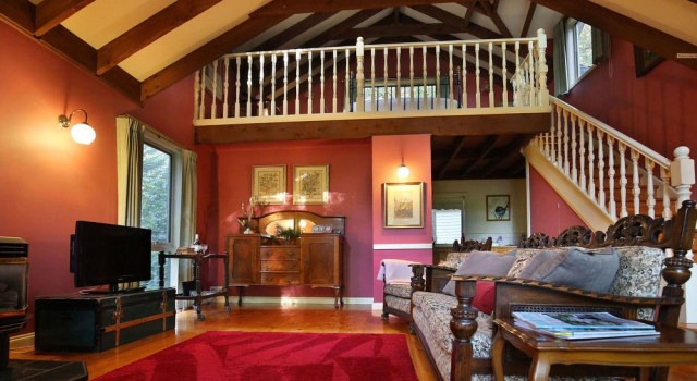 Cambridge Cottages Bed & Breakfast, Rezerwuj Hotel Hotele w Dandenong Ranges z parkingiem, Parking