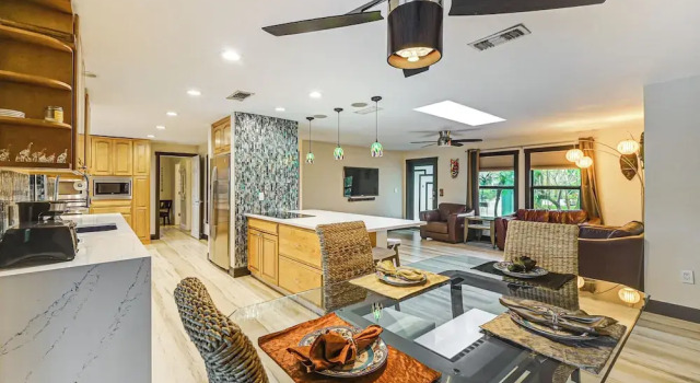 Коттедж 4 Mi to Beach: Pet-friendly Home in Naples!