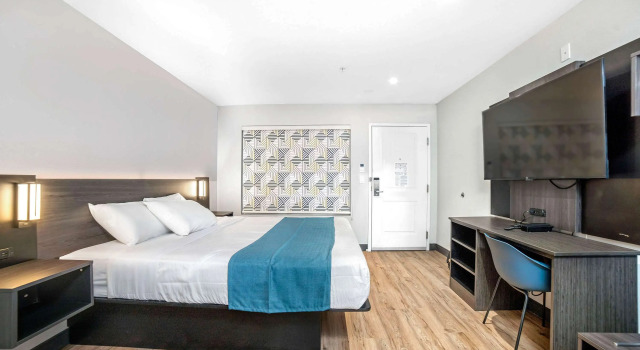 Двухместный номер Standard Studio 6 Suites Stockton, CA Waterfront
