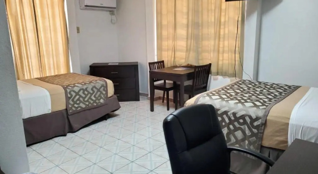 Четырёхместный номер Standard Borinquen Beach Inn