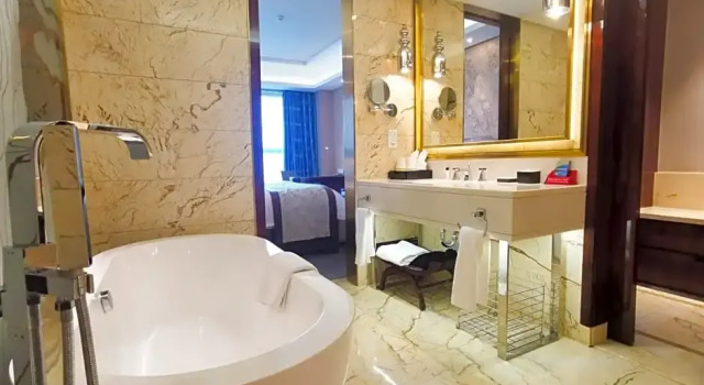 Номер Executive HUALUXE Leshan by IHG