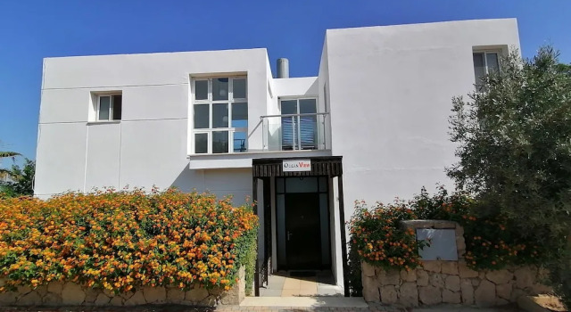 Ocean View Family Villa, Sleeps 2-10, Private Pool, Wifi, Internet Tv & Acs