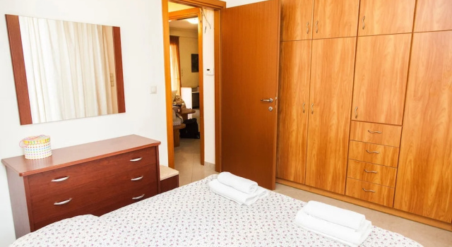 Апартаменты с 2 комнатами с балконом Spacious Apartment in Neos Kosmos