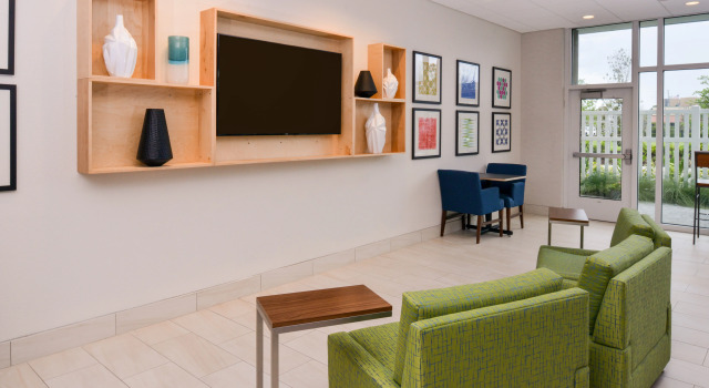 Holiday Inn Express & Suites St. Petersburg - Madeira Beach by IHG