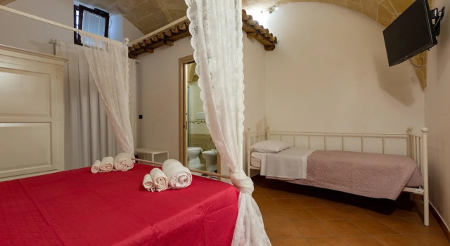 2721 B&B La Ulia - Camera Tripla by Barbarhouse