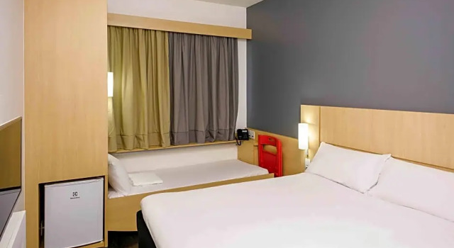 Трёхместный номер Standard ibis Manaus Aeroporto
