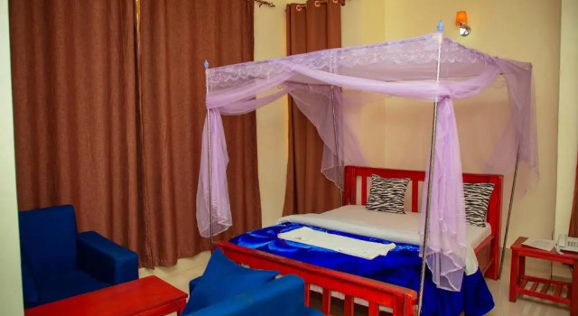 Kitano Tours and Safaris HOTEL Tanzania Serengeti safari Mount Kilimanjaro Climbing, Varaa Hotelli Moshi Hai