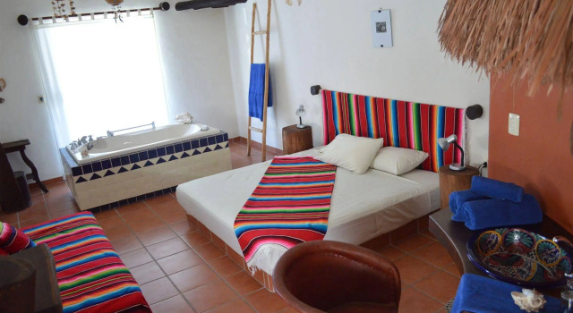 Lo Nuestro Petit Hotel