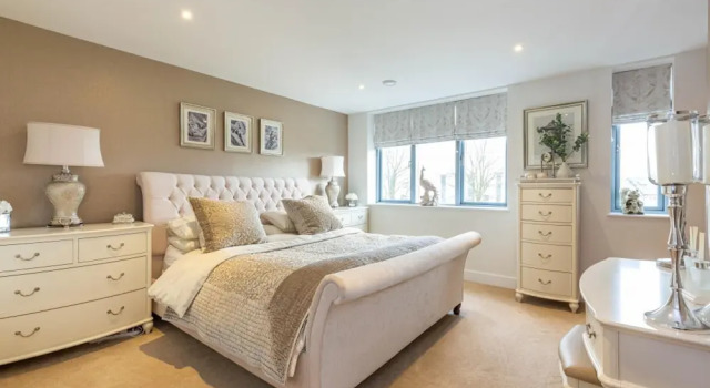 Luxury Townhouse Next to Bicester Village, Забронировать Отель Отели Котсуолда с парковкой, Парковка