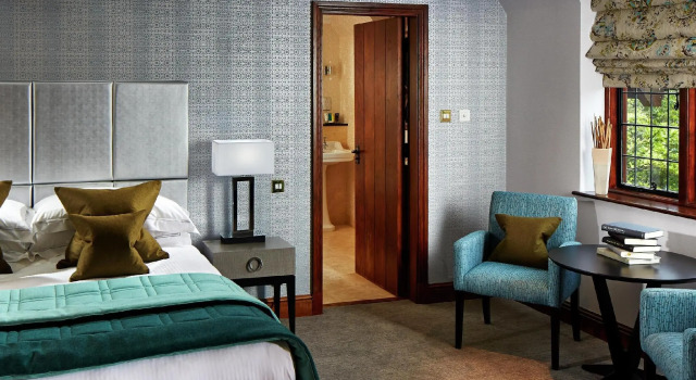 Номер Luxury Langshott Manor - Luxury Hotel Gatwick
