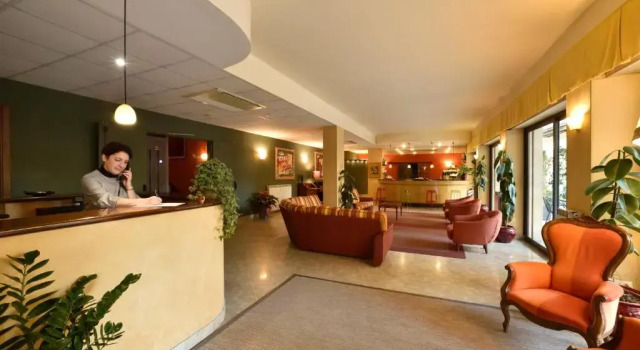 Hotel Bristol, Buchen Sie Hotel Alassio Palmenriviera