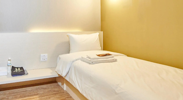 Кровать в общем номере (мужской номер) Single Inn - Taipei