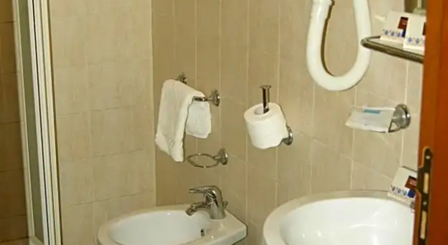 Трёхместный номер Standard Hotel Elio