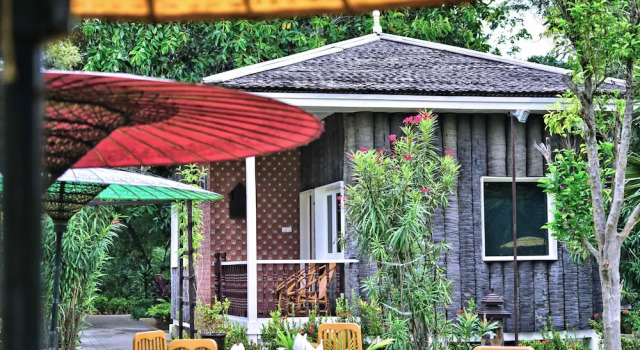 Номер Superior KMA Bagan Village Hotel