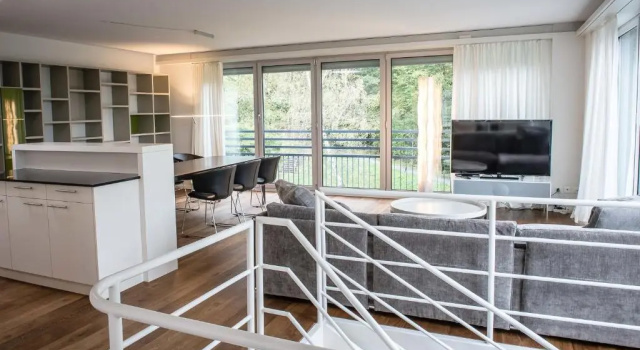 Апартаменты Deluxe City Apartments