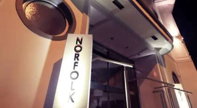 Номер Standard Norfolk Hotel