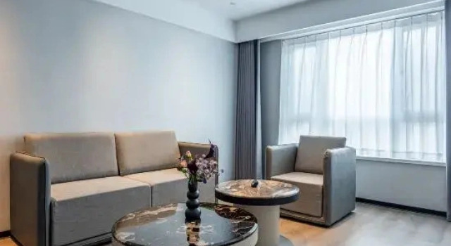 Двухместный люкс Executive Changchun Hongqi Street Wanda Plaza Rezen Hotel