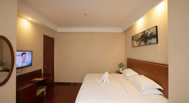 Номер Standard GreenTree Inn Hainan Haikou East Train Station East Fengxiang Road Business Hotel