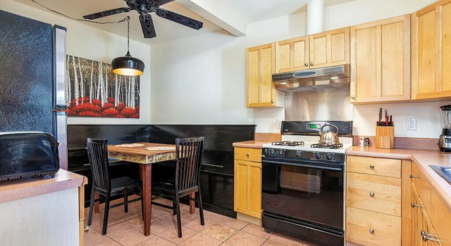 Hytte Frogtown Cottage by Tybee Vacation Rentals
