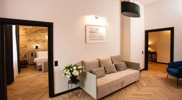 Апартаменты Luxury HOTEL TEATR