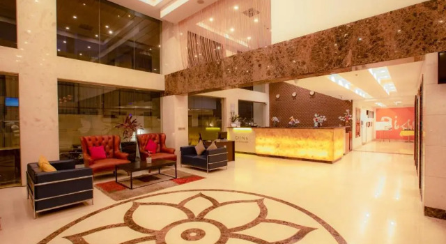 The Cunningham Hotel Bangalore, Забронировать Отель Отели Бангалора 4 звезды, рядом с M. P. Birla Institute of Fundamental Research, 4*