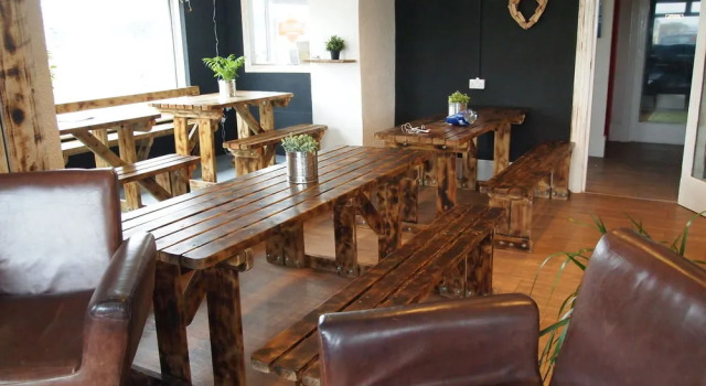 Elemental Surf Lodge, Забронировать Отель Отели Ньюки 3 звезды, рядом с Церковь города Ньюквей, 3*